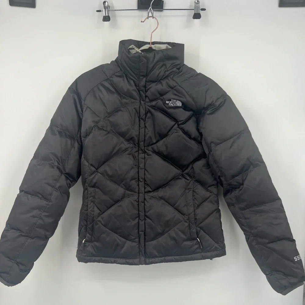 The North Face Women's Quilted Black Puffer Jacket - Picture 2 of 10